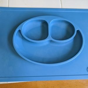 EZPZ Happy Mat (2) Dining Plates